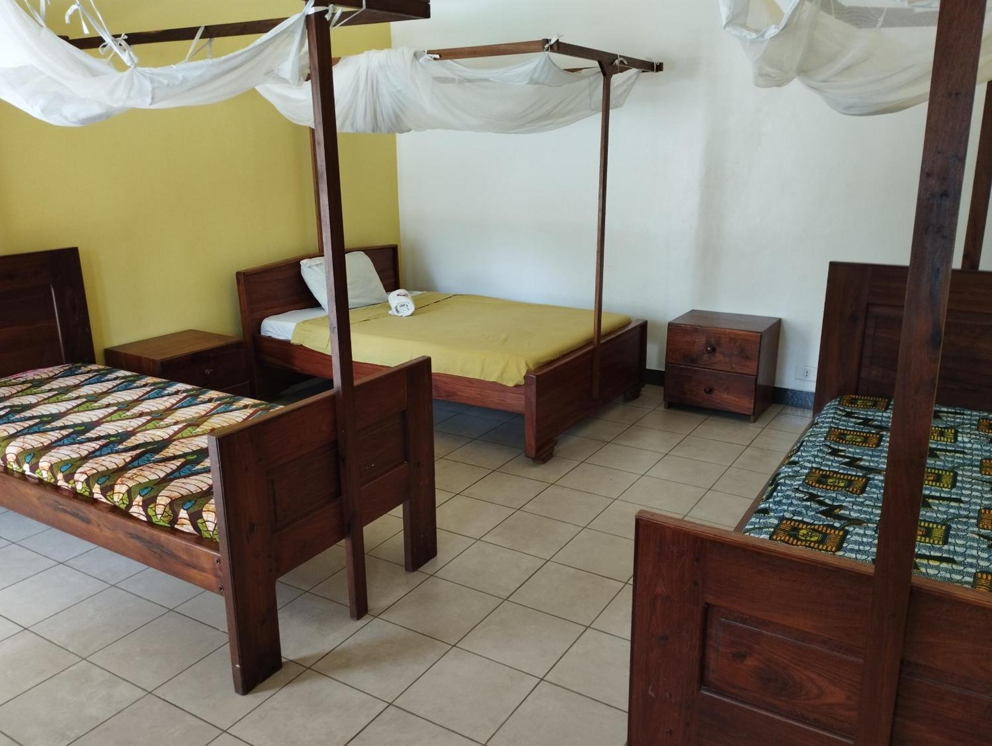 Cefa Hostel Dar es Salaam Eksteriør billede