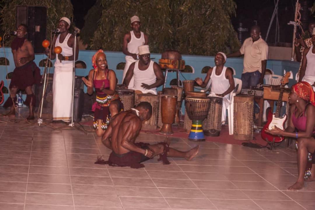 Cefa Hostel Dar es Salaam Eksteriør billede